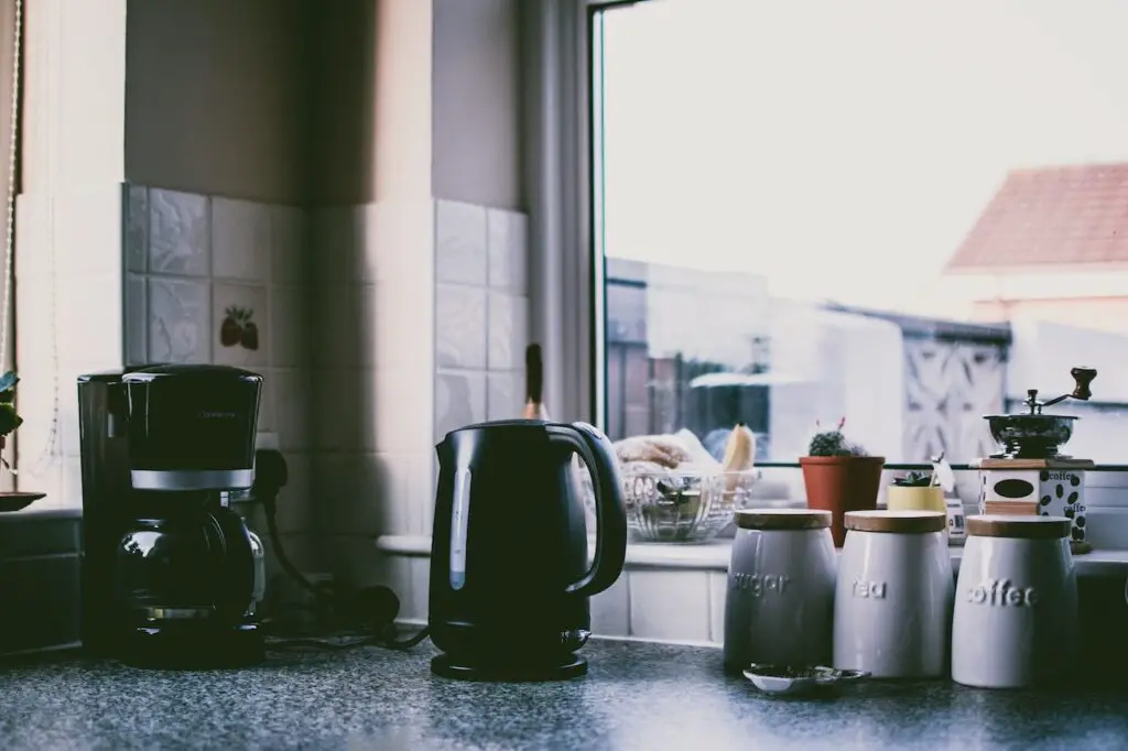 minimalist kitchen