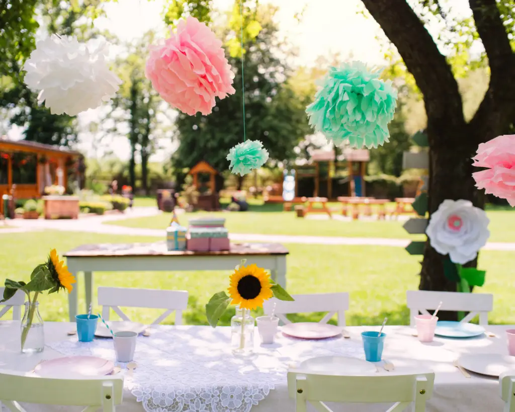 backyard party decor ideas